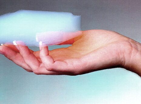 Business Joensuu Aerogel hand _copyright_-NASA_JPL-Caltech