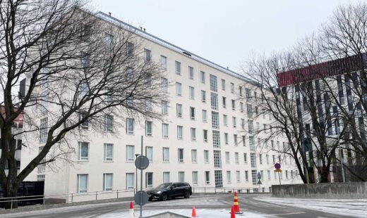 Naistenklinikan julkisivu remontin jälkeen