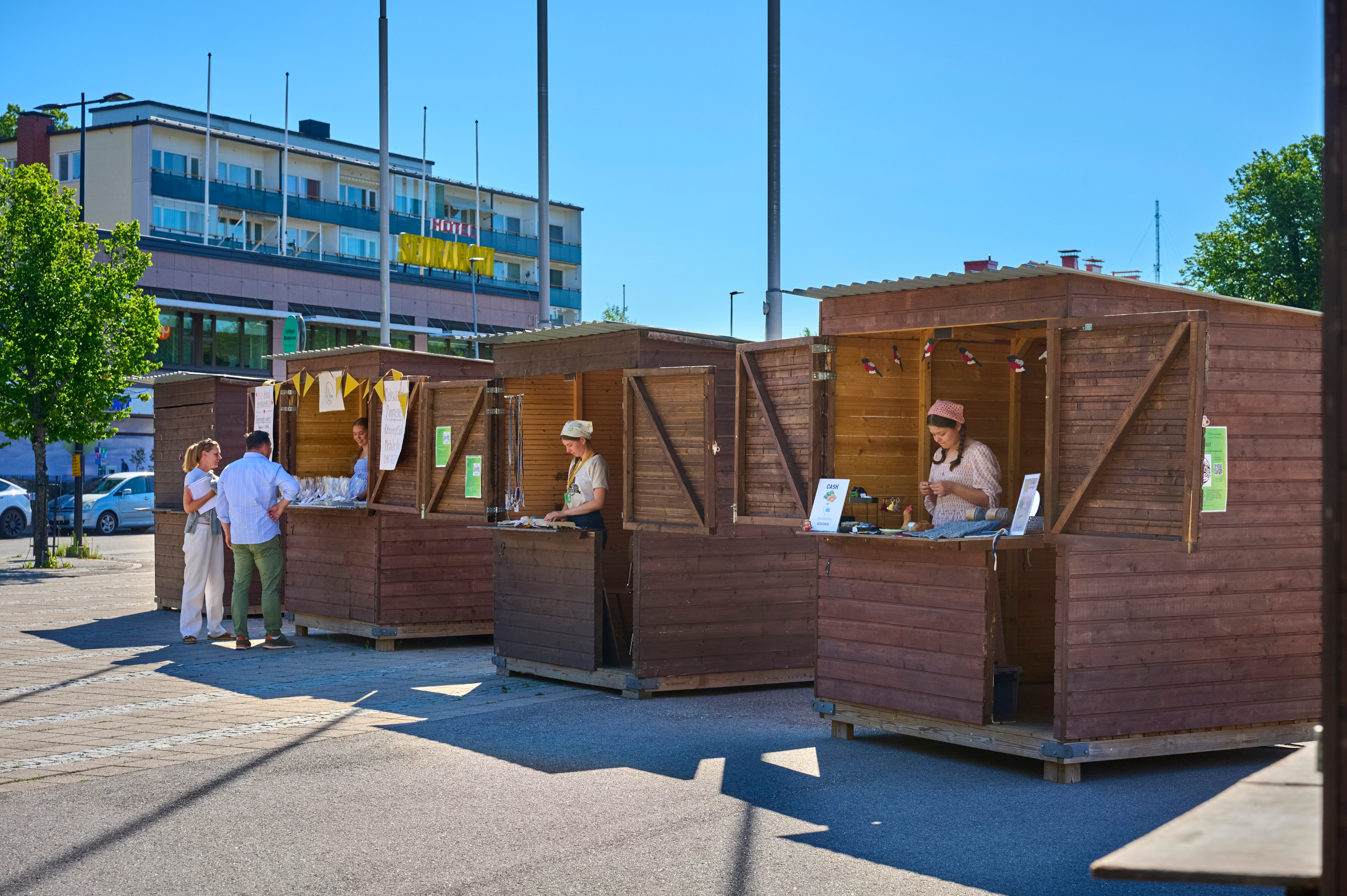 Myyntikioskit Porvoon pop up -kesätorilla